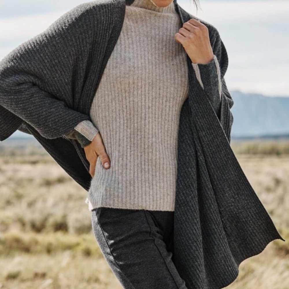 Garnet Hill 100% Cashmere Ribbed Poncho Wrap Gray OS 5139